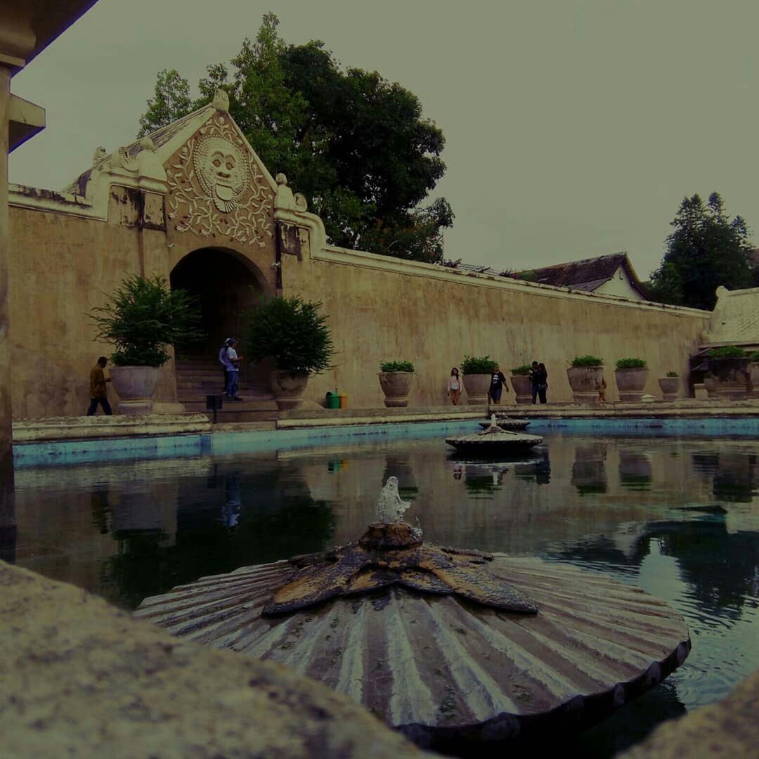 Before: Porcelain Veneers